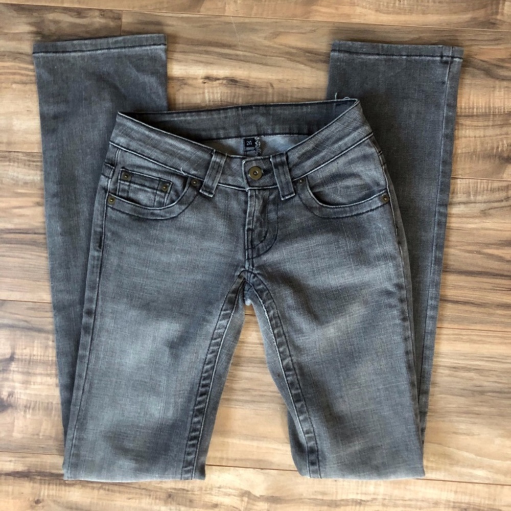 Court St Jeans Gray Straight Leg 24